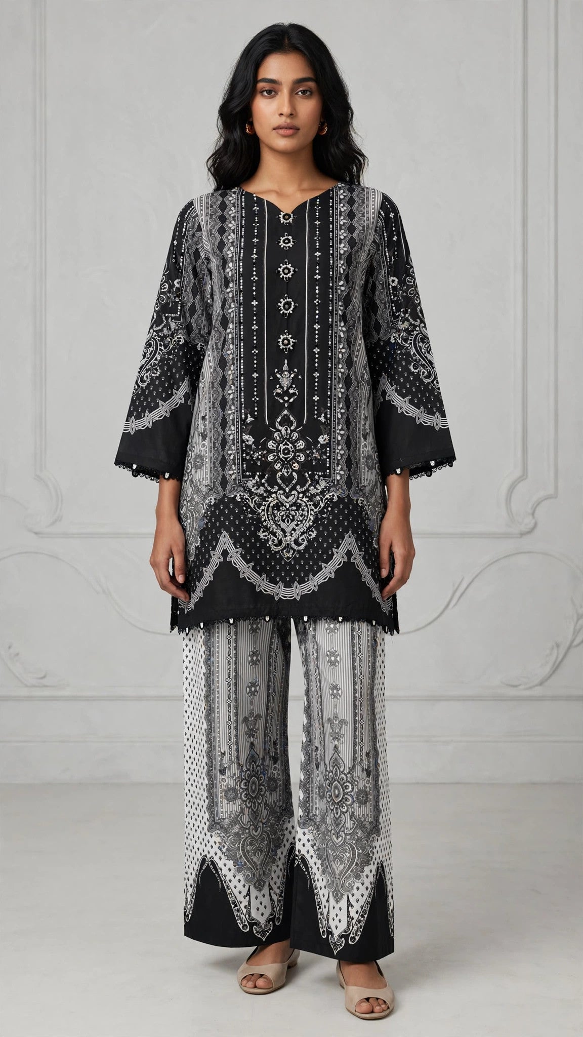 Monochrome Black